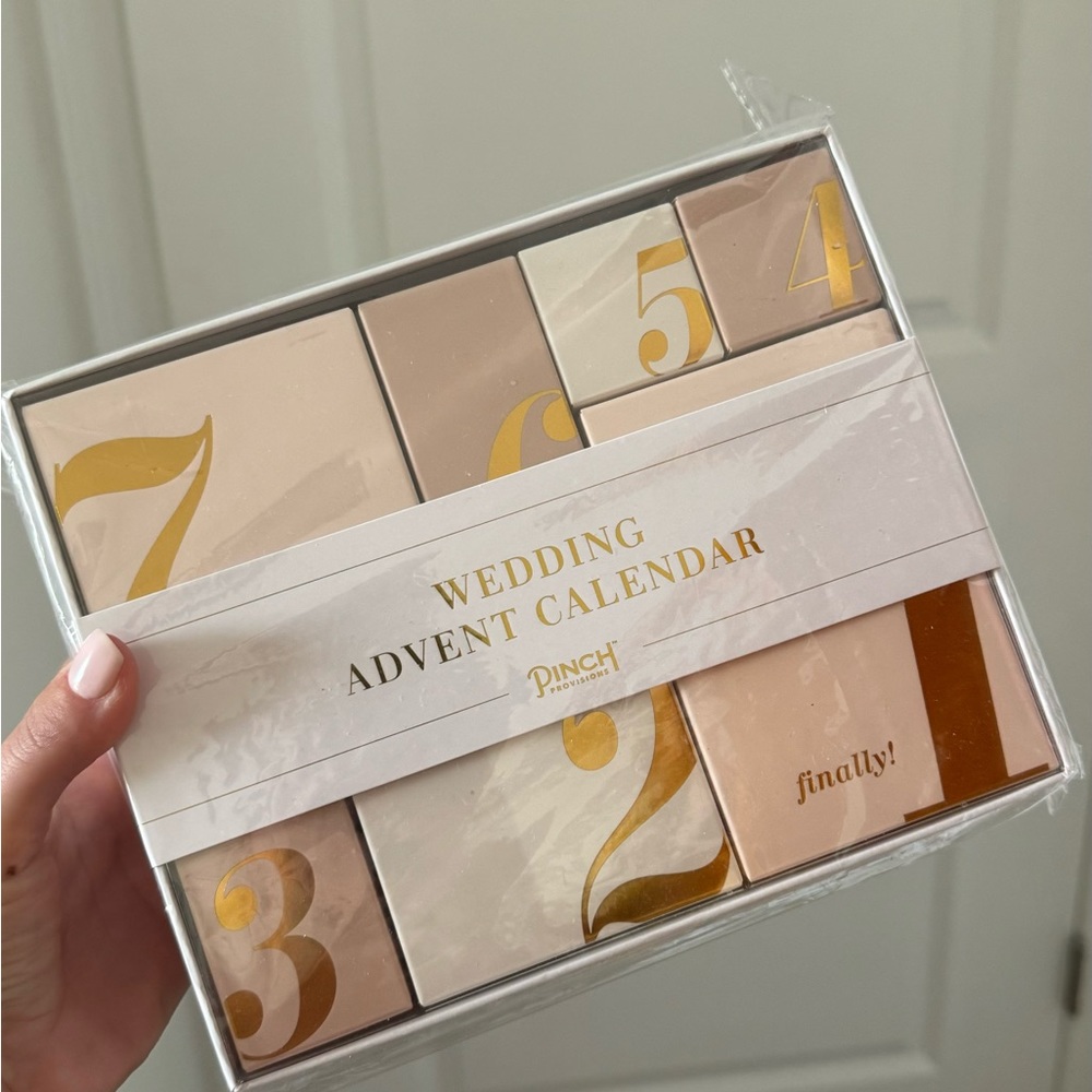NIB- Wedding Advent Calendar